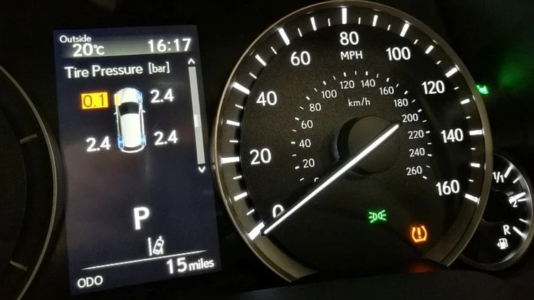 Đèn Cảnh báo Áp suất lốp xe Lexus và cách xử lý?