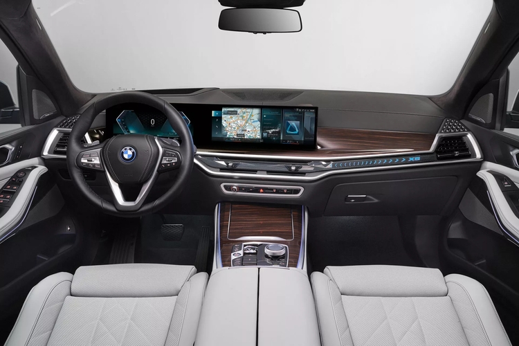 BMW X5 LCI và XM 2024 chốt lịch ra mắt vào 11/11 tại Việt Nam