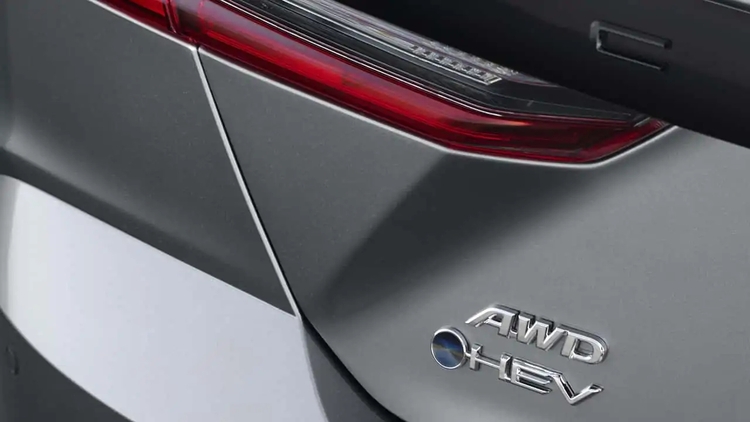 Chốt ngày ra mắt 14/11, Toyota Camry 2024 sẽ lột xác toàn diện, không còn là mẫu xe cho người già Chốt ngày ra mắt 14/11, Toyota Camry 2024 sẽ lột xác toàn diện, không còn là mẫu xe cho người già