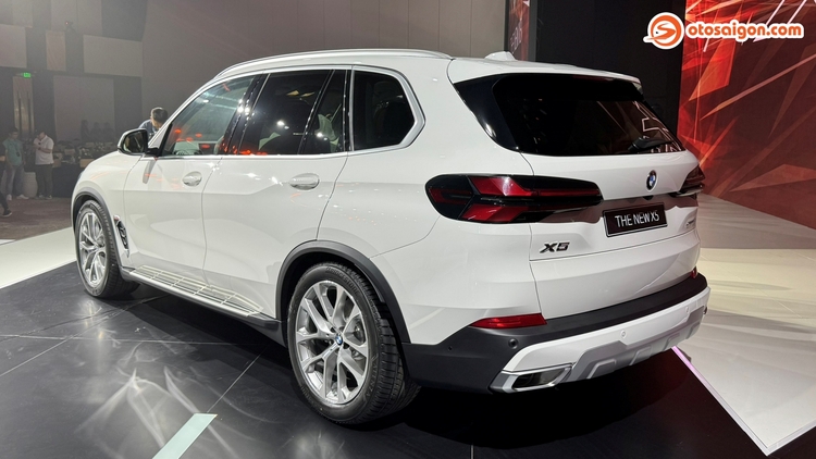 bmw-x5-2024-7.jpg