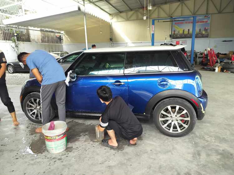 GARAGE TÍN PHÁT. 2/117 Đường Số 8,Bình Hưng Hòa,Bình Tân (Đối diện Aeon Tân Phú).