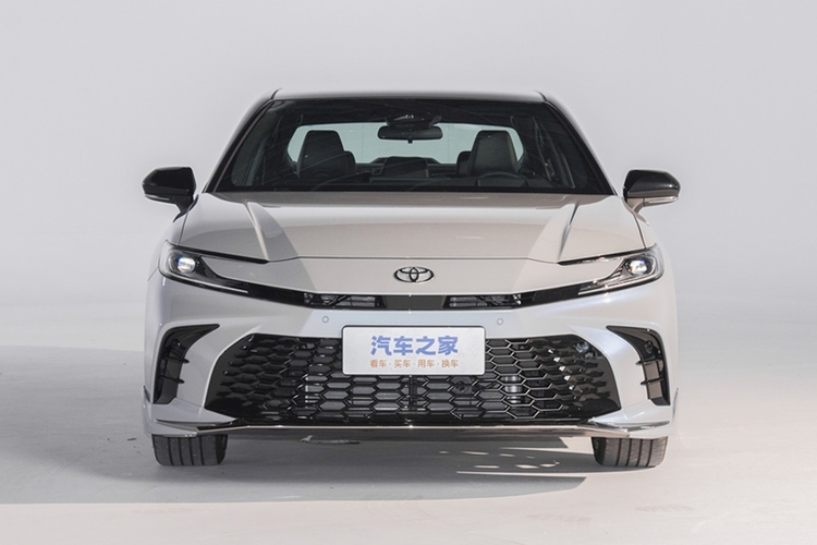 Toyota Camry 2025 TQ 10.jpg