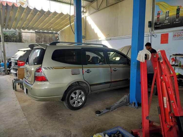 GARAGE TÍN PHÁT. 2/117 Đường Số 8,Bình Hưng Hòa,Bình Tân (Đối diện Aeon Tân Phú).