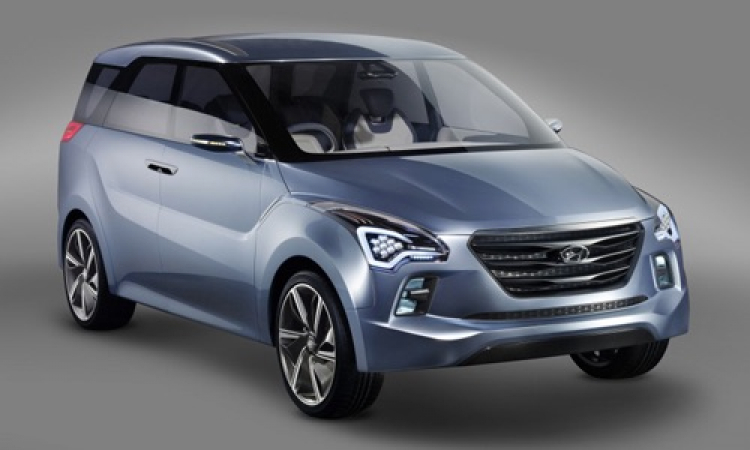 Hyundai IP - đối thủ mới cạnh tranh Toyota Innova