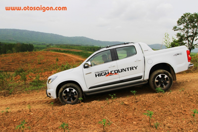 Trải nghiệm nhanh Chevrolet Colorado High Country trên đất Thái