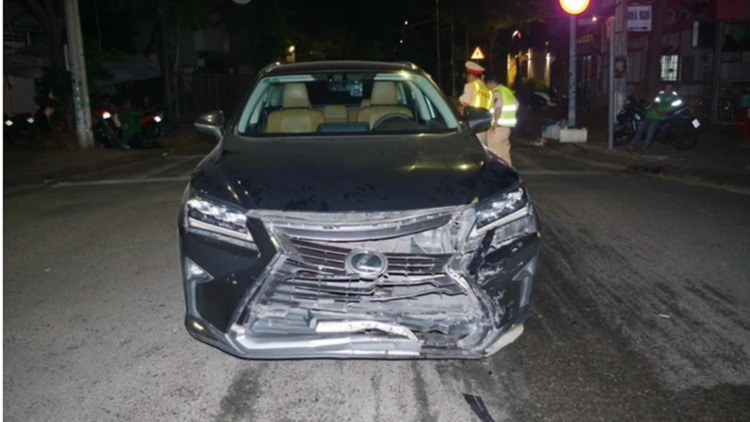 Bắt khẩn cấp 2 người trong vụ xe sang Lexus RX đâm trực diện Lux A tại Bà Rịa - Vũng Tàu Bắt khẩn cấp 2 người trong vụ xe sang Lexus RX đâm trực diện Lux A tại Bà Rịa - Vũng Tàu