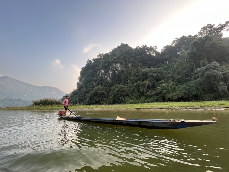 Tour Đông Bắc + xuyên Việt bão tố