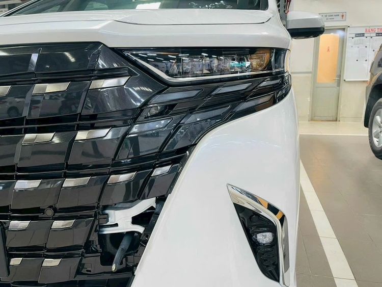 toyota-alphard-2024-6.jpg toyota-alphard-2024-6.jpg