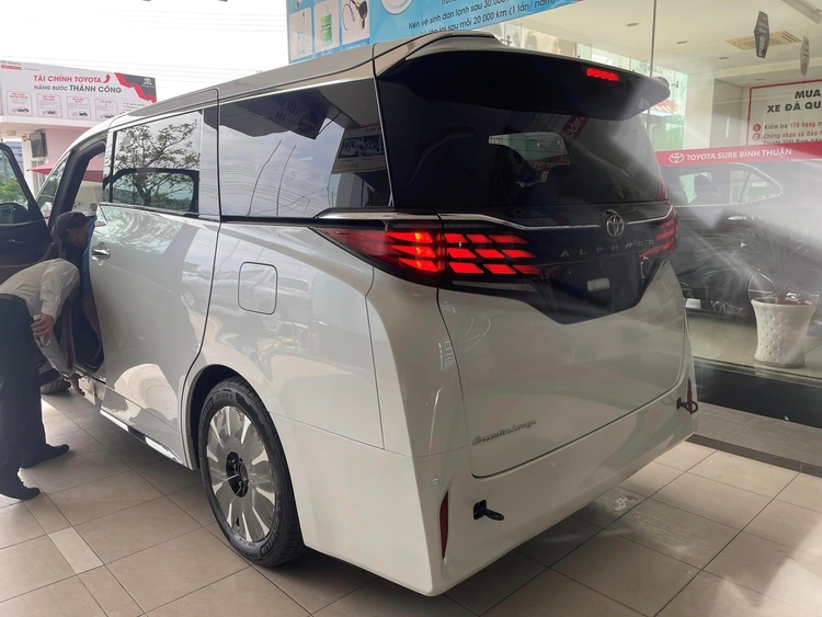 toyota-alphard-2024-4.jpg toyota-alphard-2024-4.jpg