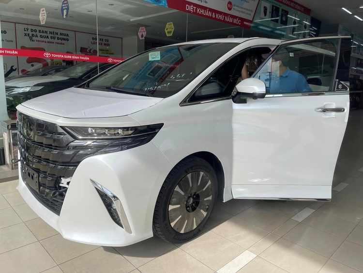toyota-alphard-2024-5.jpg toyota-alphard-2024-5.jpg