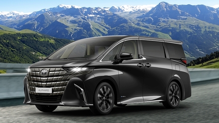 toyota-alphard-2024-21.jpg