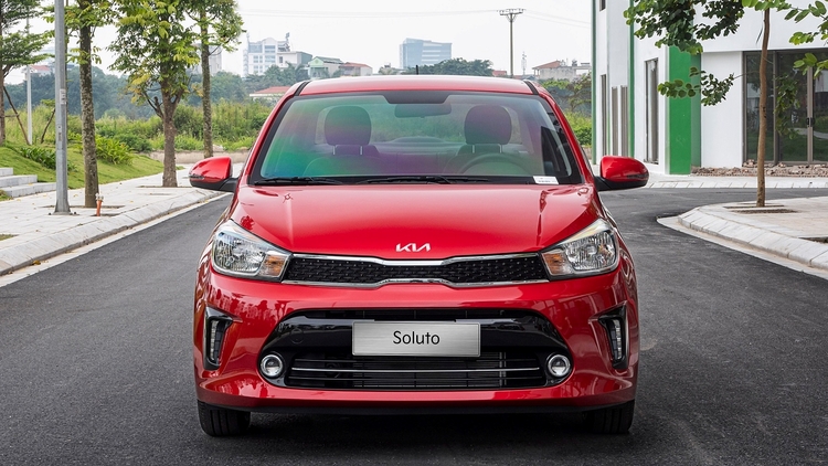 kia-soluto-2.jpg