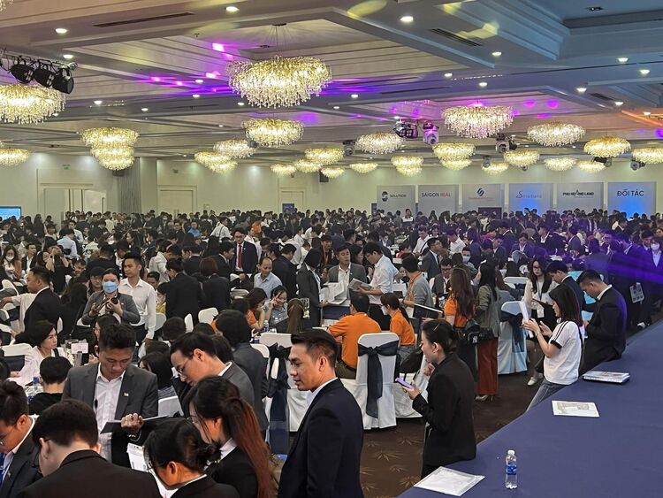 chot-coc-khang-dien_2.jpg chot-coc-khang-dien_2.jpg