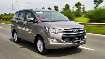 1521866613_toyota-innova-2016.jpg