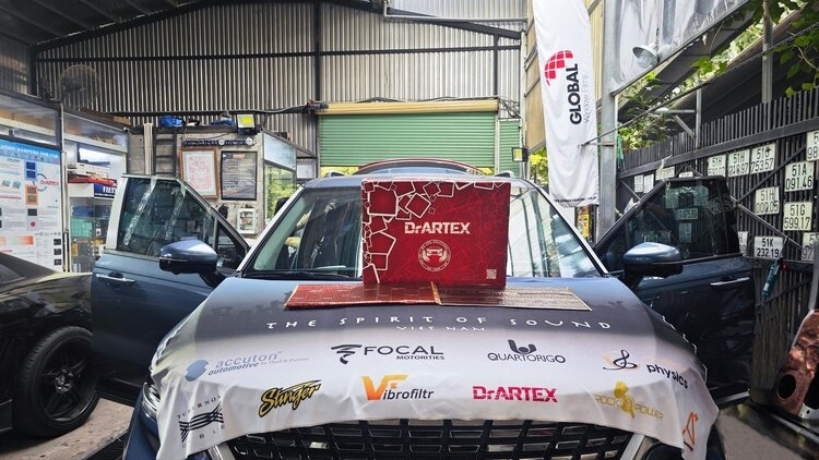 Kia Carnival với gói cách âm Full xe DrARTEX dòng Gold HD và Skyline