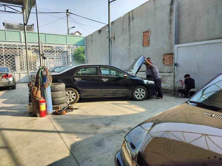 GARAGE TÍN PHÁT. 2/117 Đường Số 8,Bình Hưng Hòa,Bình Tân (Đối diện Aeon Tân Phú).