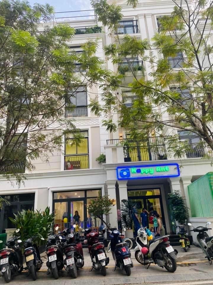 VINHOMES GRAND PARK QUẬN 9 LÀ CÁI “BẪY GẤU” CHO NHỮNG KHÁCH YÊU MÀU HỒNG! VINHOMES GRAND PARK QUẬN 9 LÀ CÁI “BẪY GẤU” CHO NHỮNG KHÁCH YÊU MÀU HỒNG!