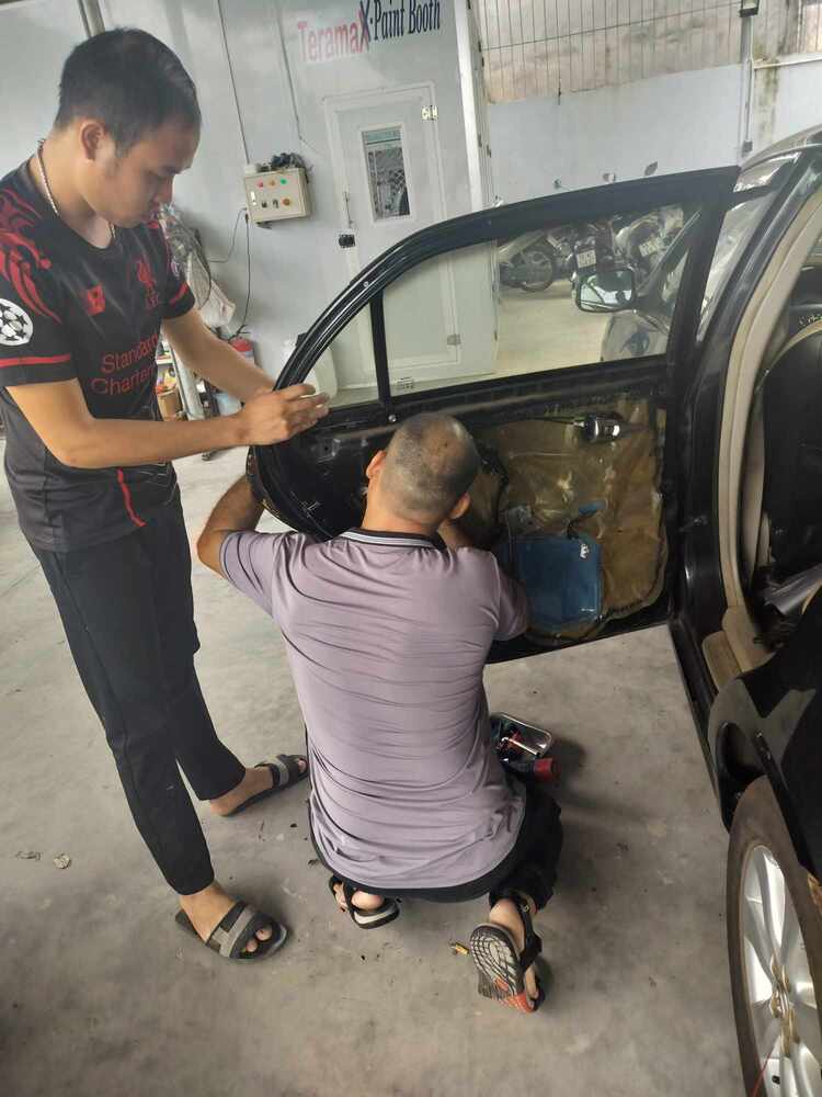 GARAGE TÍN PHÁT. 2/117 Đường Số 8,Bình Hưng Hòa,Bình Tân (Đối diện Aeon Tân Phú).