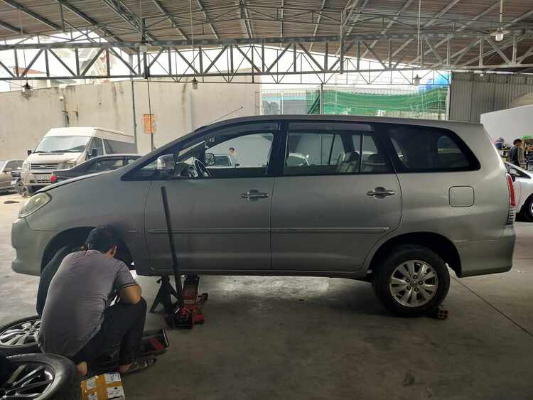 GARAGE TÍN PHÁT. 2/117 Đường Số 8,Bình Hưng Hòa,Bình Tân (Đối diện Aeon Tân Phú).