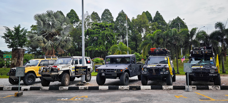 Đội Việt Nam chinh phục Rainforest Challenge 2023 tại Malaysia