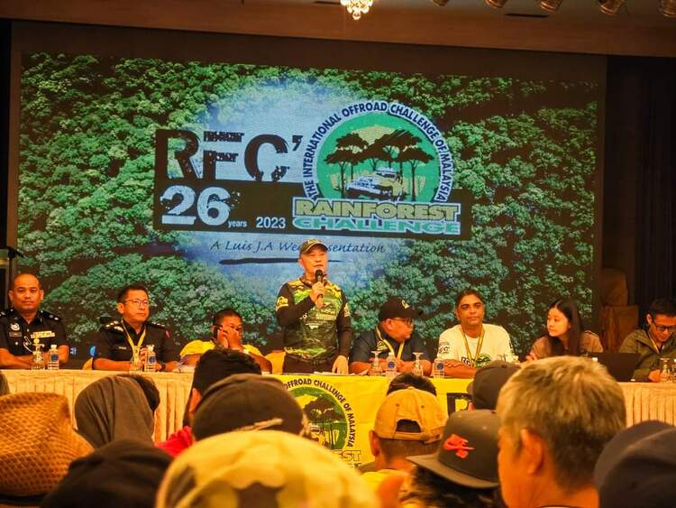 Đội Việt Nam chinh phục Rainforest Challenge 2023 tại Malaysia