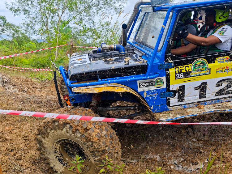 Đội Việt Nam chinh phục Rainforest Challenge 2023 tại Malaysia