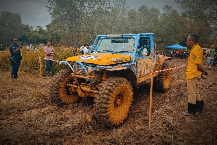 Đội Việt Nam chinh phục Rainforest Challenge 2023 tại Malaysia Đội Việt Nam chinh phục Rainforest Challenge 2023 tại Malaysia