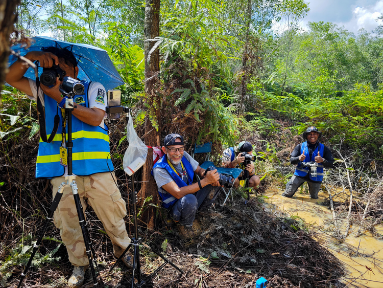 Đội Việt Nam chinh phục Rainforest Challenge 2023 tại Malaysia