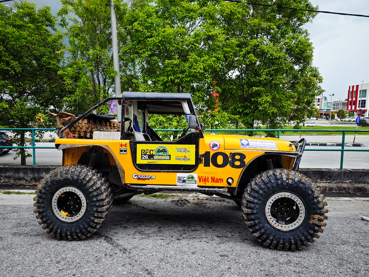Đội Việt Nam chinh phục Rainforest Challenge 2023 tại Malaysia Đội Việt Nam chinh phục Rainforest Challenge 2023 tại Malaysia