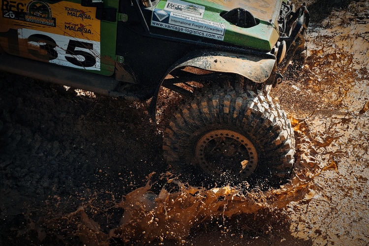 Đội Việt Nam chinh phục Rainforest Challenge 2023 tại Malaysia Đội Việt Nam chinh phục Rainforest Challenge 2023 tại Malaysia
