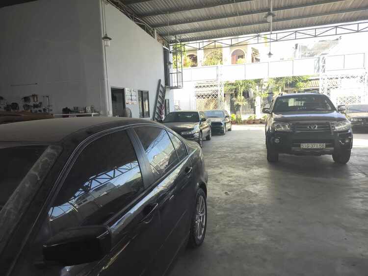 GARAGE TÍN PHÁT. 2/117 Đường Số 8,Bình Hưng Hòa,Bình Tân (Đối diện Aeon Tân Phú).