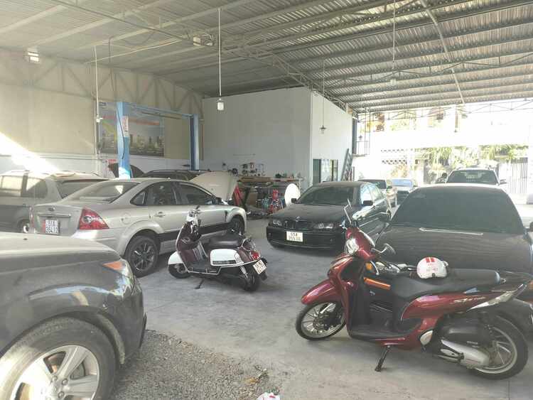 GARAGE TÍN PHÁT. 2/117 Đường Số 8,Bình Hưng Hòa,Bình Tân (Đối diện Aeon Tân Phú).