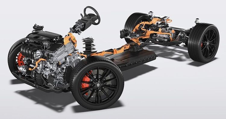 Toyota Crown Sport có thêm bản PHEV, mạnh 302 mã lực, phạm vi di chuyển hơn 1.200 km