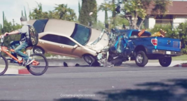 [Video] Cảnh báo tai nạn khi lái xe lơ là