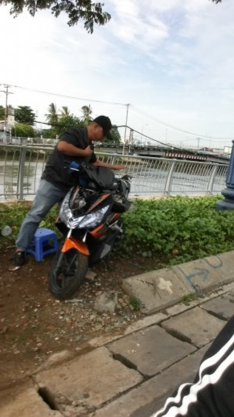 Lúc này trên đường Võ Văn Kiệt Lúc này trên đường Võ Văn Kiệt