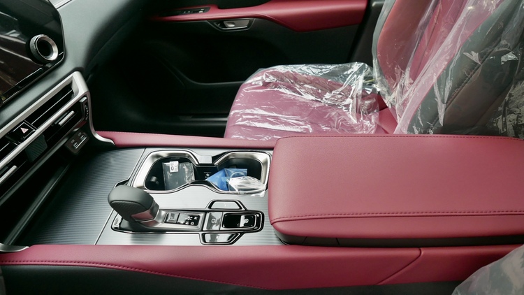 Lexus RX500h và những điều tạo nên sự đặc biệt của nó so với xe Lexus Hybrid khác