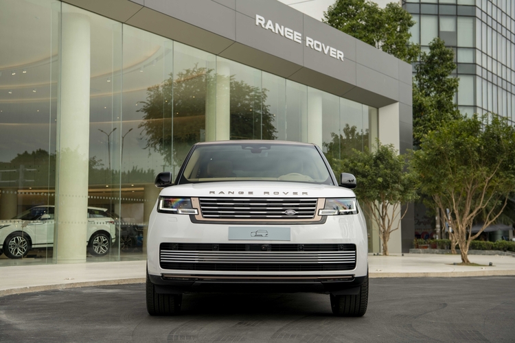 SUV sang đầu bảng Range Rover SV mới chính thức giới thiệu tại Việt Nam, giá từ 16,8 tỷ đồng