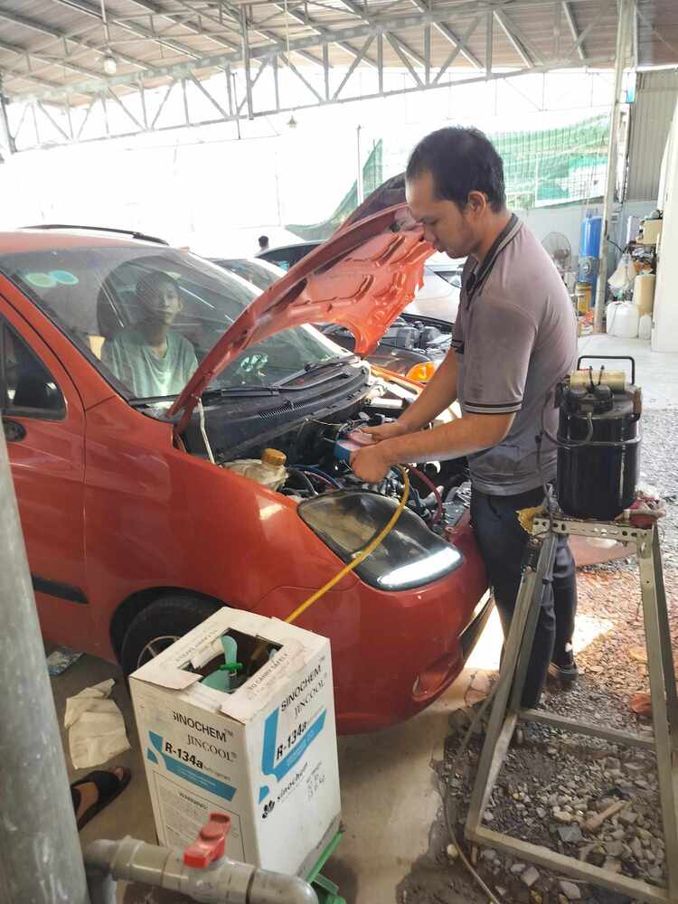 GARAGE TÍN PHÁT. 2/117 Đường Số 8,Bình Hưng Hòa,Bình Tân (Đối diện Aeon Tân Phú).