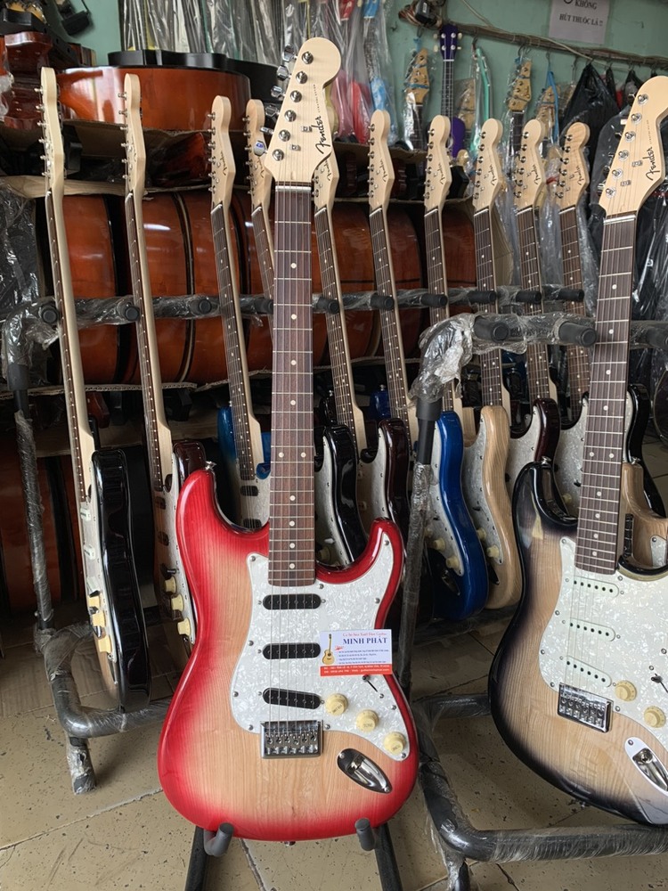 Cửa hàng bán đàn guitar điện giá rẻ ở TPHCM