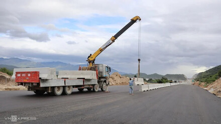 thi công dự an cao tốc Cam Lâm - Vĩnh Hảo.jpg