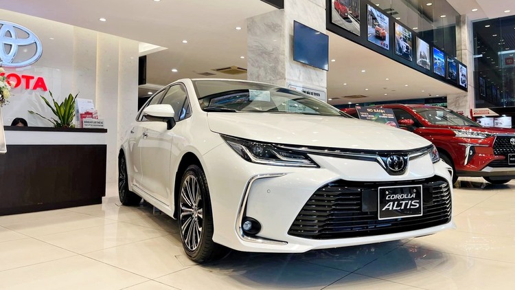 Toyota bán gần 60.000 xe trong năm 2023, tập trung phát triển dải sản phẩm Hybrid