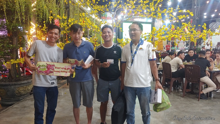 Đi xuyên Việt ăn Tết 2024, cung đường nhanh nhất và chỗ ăn nghỉ? Đi xuyên Việt ăn Tết 2024, cung đường nhanh nhất và chỗ ăn nghỉ?