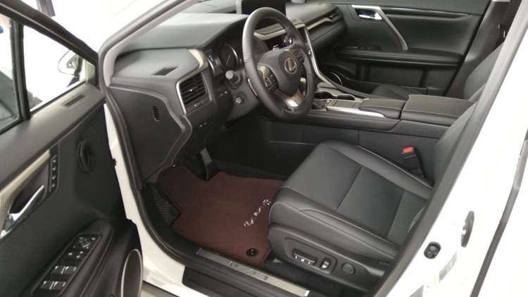 Cách chỉnh nhớ ghế và hỗ trợ ra vào xe Lexus RX450h