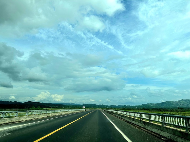 Đằng sau tay lái - ấn tượng những cung đường đẹp ở Việt Nam Đằng sau tay lái - ấn tượng những cung đường đẹp ở Việt Nam