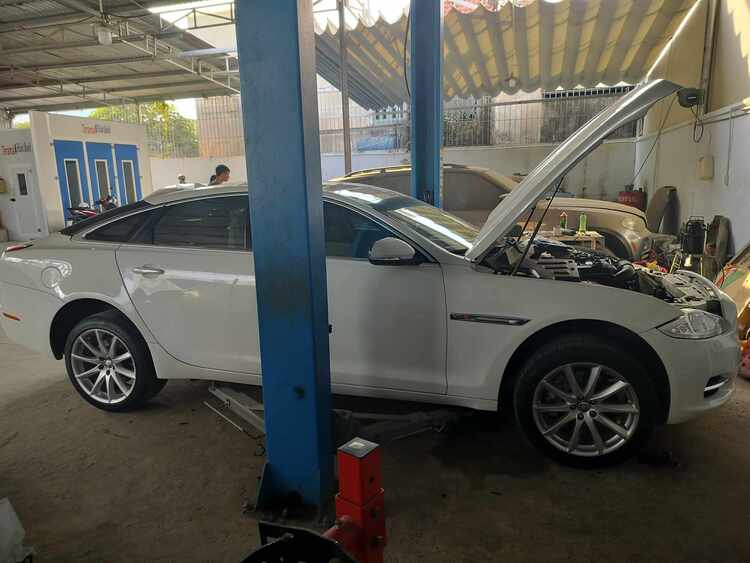 GARAGE TÍN PHÁT. 2/117 Đường Số 8,Bình Hưng Hòa,Bình Tân (Đối diện Aeon Tân Phú).