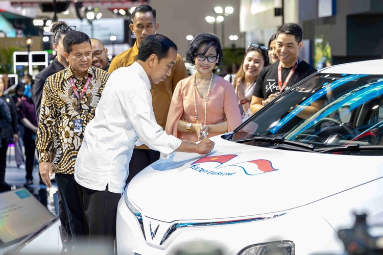 VinFast chính thức giới thiệu dải xe điện tay lái nghịch, tham gia thị trường Indonesia