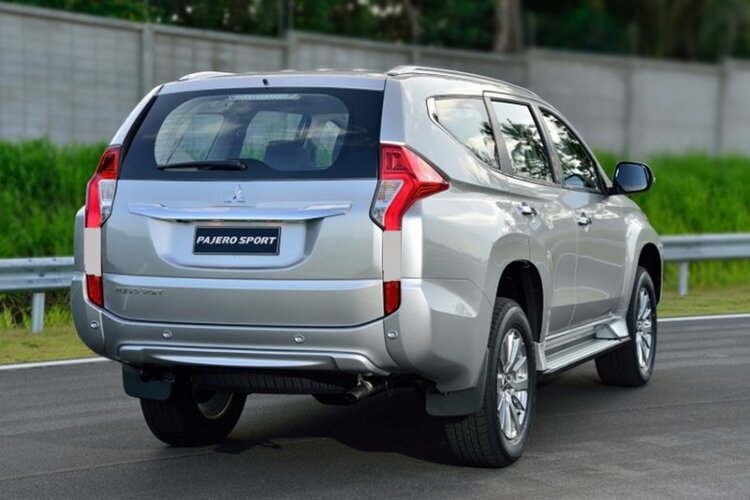 Mitsubishi Pajero Sport 2016 chính thức ra mắt