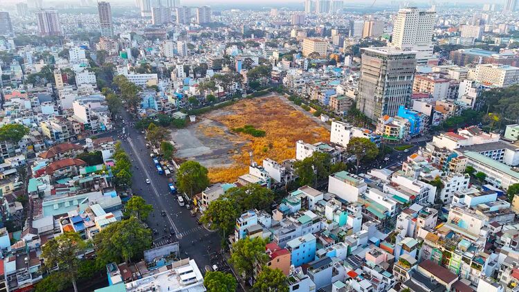 Thu hồi lô đất vàng 3 mặt tiền trung tâm Quận 5