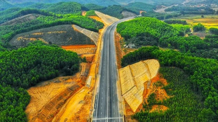 Sẽ khởi công 2 tuyến cao tốc Tân Phú - Bảo Lộc và Bảo Lộc - Liên Khương trong năm 2024