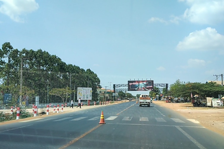Video: Tai nạn liên hoàn giữa 6 ô tô trên cao tốc Phan Thiết - Dầu Giây, lại là bài học giữ khoảng cách Video: Tai nạn liên hoàn giữa 6 ô tô trên cao tốc Phan Thiết - Dầu Giây, lại là bài học giữ khoảng cách